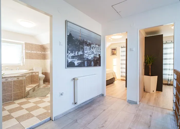 Stary Chodov By Interhome بيت للعطل براغ